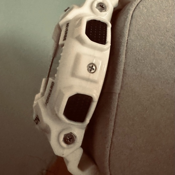 G-SHOCK CASIO WHITE-BLACK DIAL - Picture 11 of 13